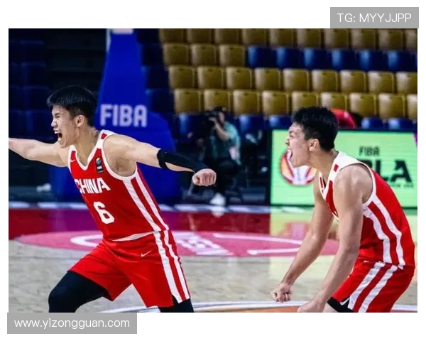 中国男篮成功逆转澳大利亚迎来世界杯开门红，全队士气高涨备战下一场比赛