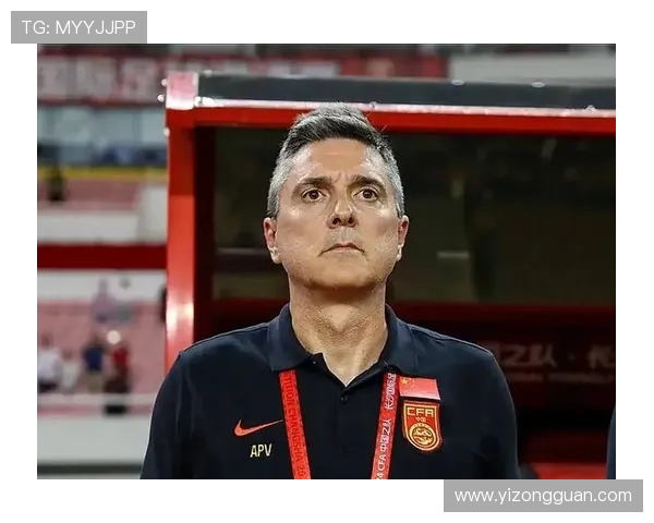 中国足球队备战亚洲杯新征程 主教练谈战术调整与球员状态 中国足球队备战亚洲杯新征程 主教练谈战术调整与球员状态