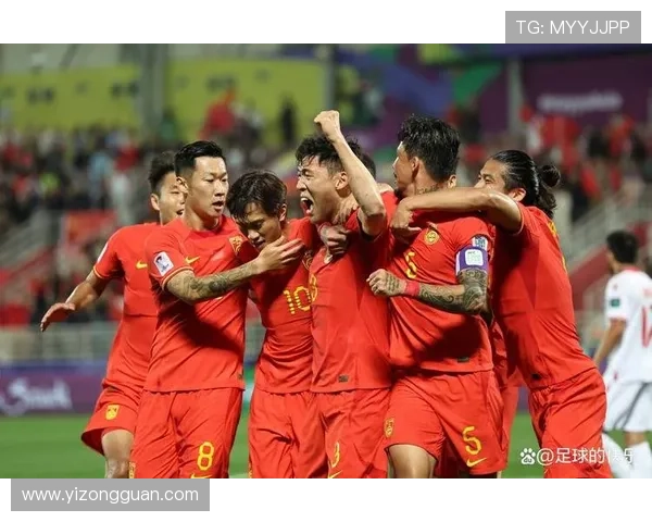 国家队新帅亮相引热议中超球星集结冲击世界杯资格赛季备战全面升级 国家队新帅亮相引热议中超球星集结冲击世界杯资格赛季备战全面升级