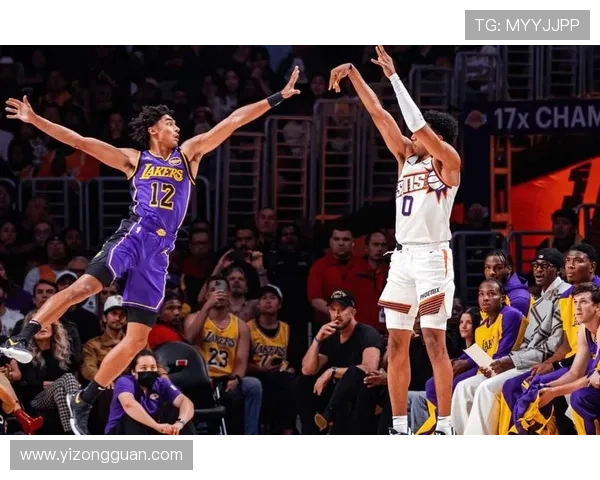 浓眉带领湖人逆转勇士 詹姆斯突破历史得分纪录再创传奇