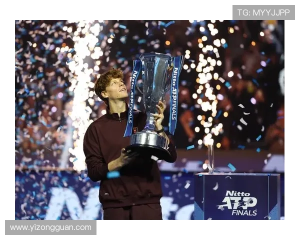 网球名将强势回归年终总决赛 新星崛起挑战世界冠军宝座 网球名将强势回归年终总决赛 新星崛起挑战世界冠军宝座